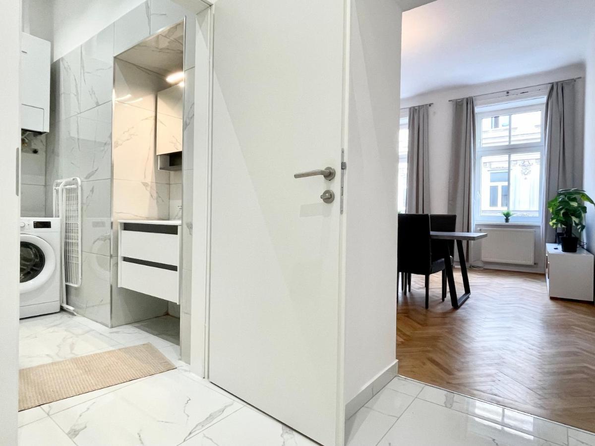Premium Residence At Famous Vienna Kutschkermarkt Exterior foto